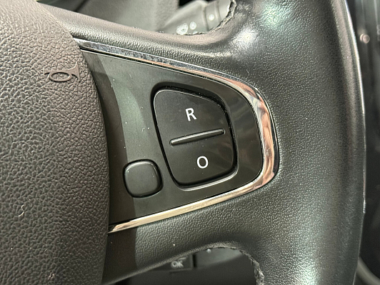 Renault Kaptur Life, 2017 года, пробег 94624 км