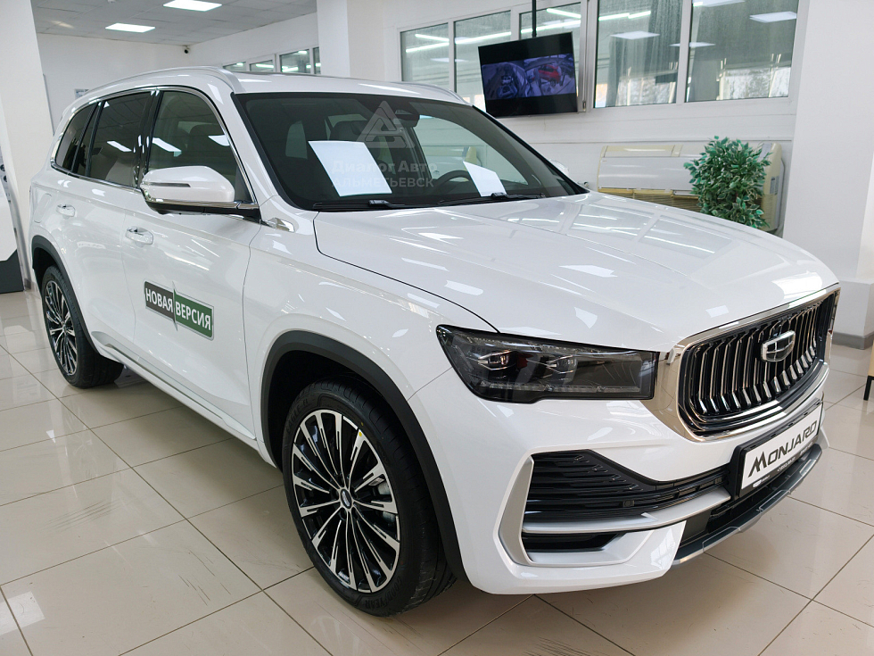 Geely Monjaro Флагман, белый