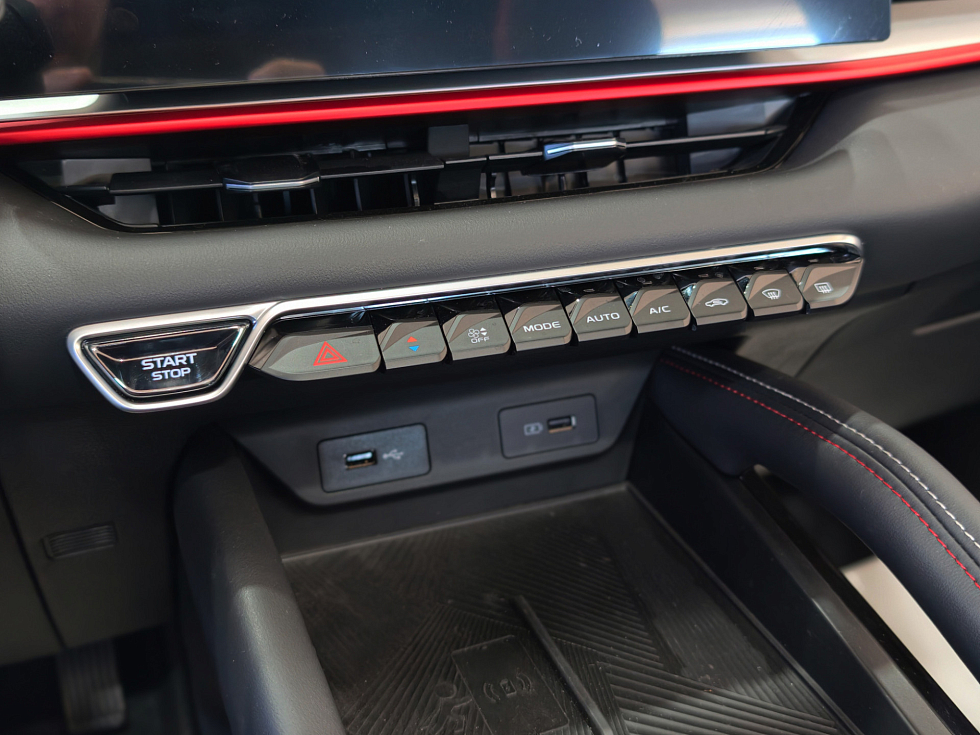 Geely Coolray Эксклюзив, серый
