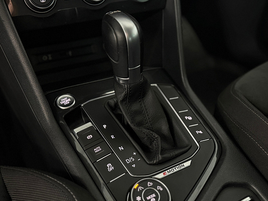Volkswagen Tiguan Exclusive, 2017 года, пробег 171111 км