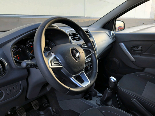 Renault Sandero Stepway Life, 2021 года, пробег 28579 км