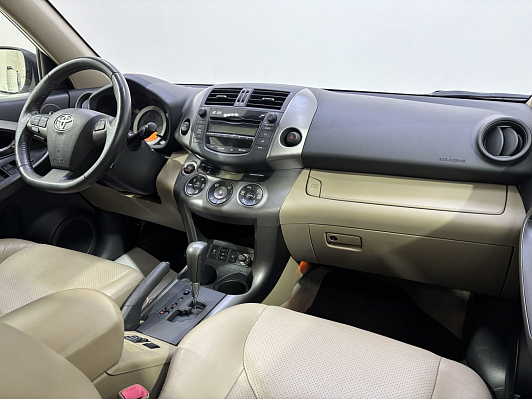 Toyota RAV4, 2012 года, пробег 124231 км