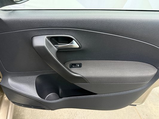 Volkswagen Polo Highline, 2017 года, пробег 144491 км