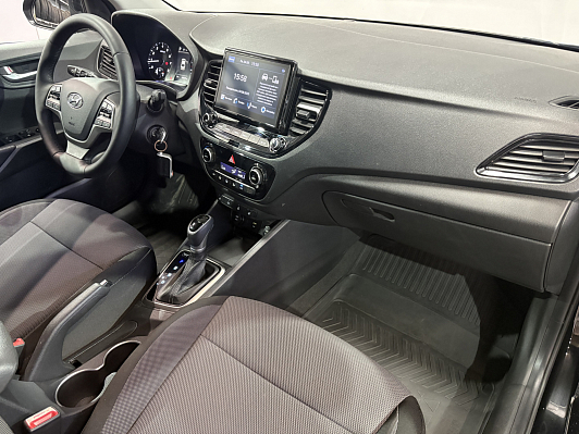Hyundai Solaris Elegance + Prestige + Style, 2021 года, пробег 60000 км