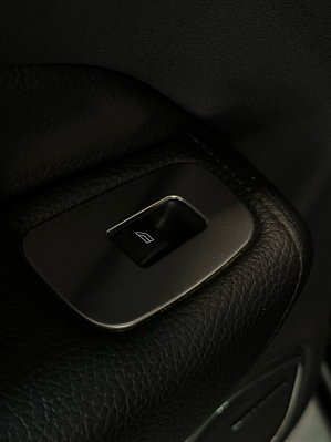 Volvo XC60 Inscription, 2018 года, пробег 52500 км