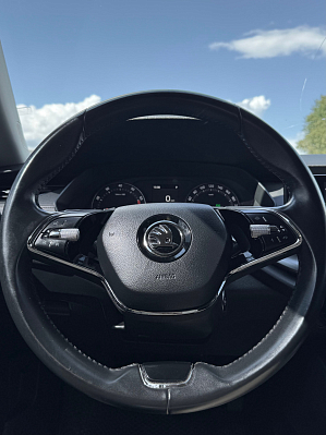 Skoda Octavia Ambition Plus, 2021 года, пробег 130205 км