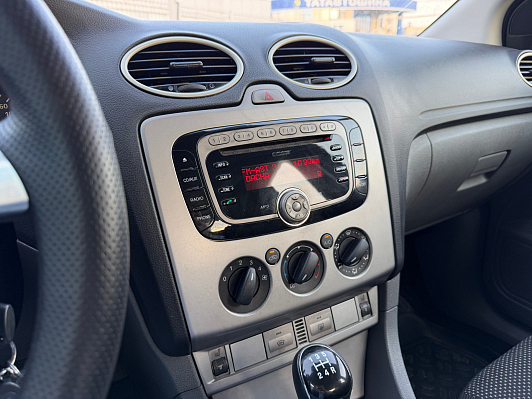 Ford Focus Comfort, 2011 года, пробег 122000 км