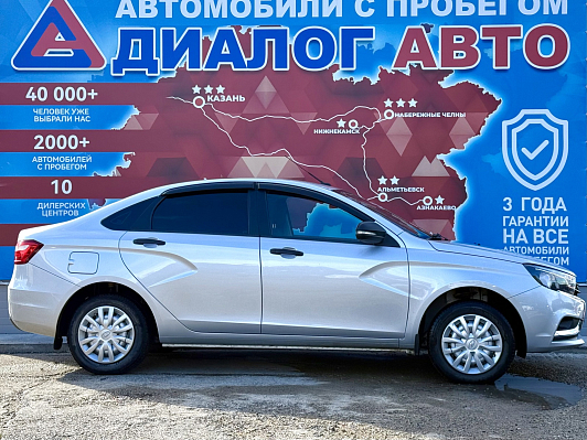 Lada (ВАЗ) Vesta 50 Anniversary, 2017 года, пробег 42800 км