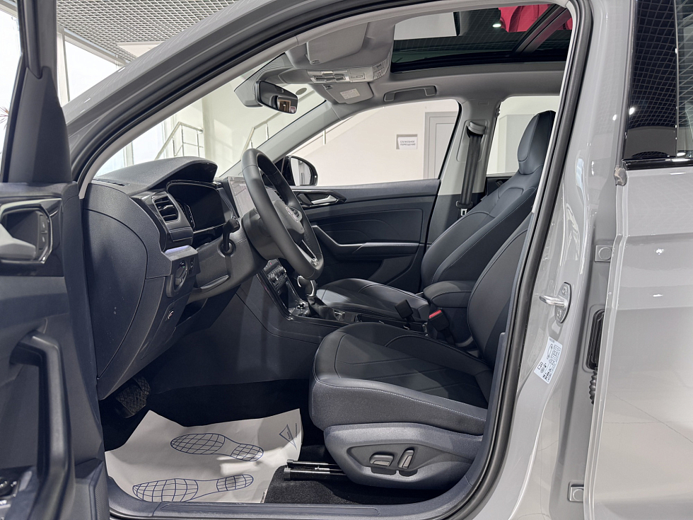 Volkswagen Tharu Monthly, белый
