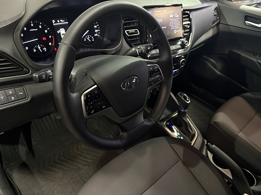 Hyundai Solaris Elegance + Prestige + Style, 2021 года, пробег 60000 км