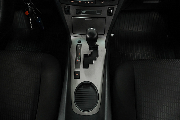 Toyota Avensis, 2009 года, пробег 211411 км