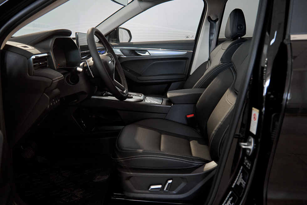 Haval Jolion Комфорт, черный