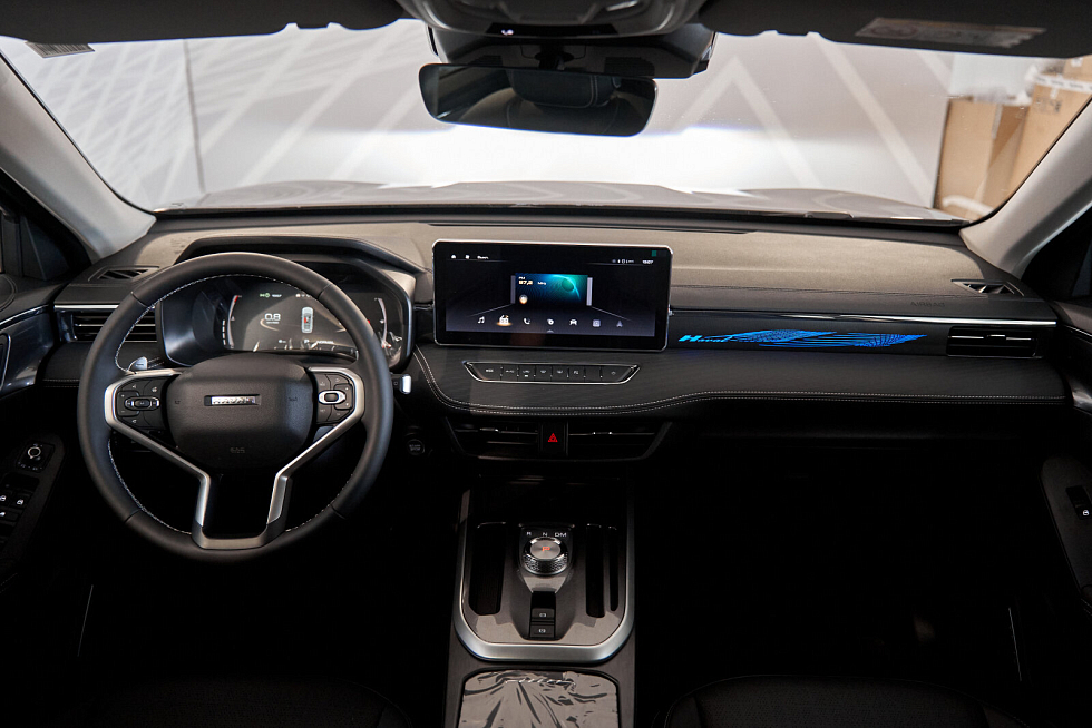 Haval Jolion Техно +, черный