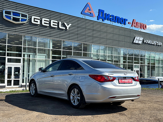 Hyundai Sonata Comfort, 2012 года, пробег 230176 км