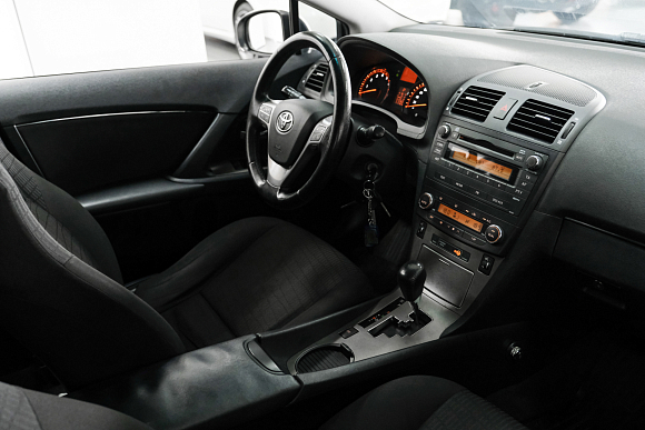 Toyota Avensis, 2009 года, пробег 211411 км