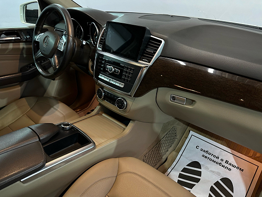 Mercedes-Benz M-Класс, 2011 года, пробег 313000 км