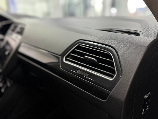 Volkswagen Tiguan Sportline, 2018 года, пробег 97000 км