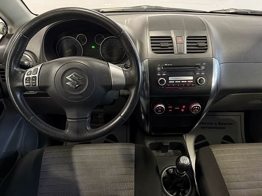 Suzuki SX4 GL, 2011 года, пробег 190000 км