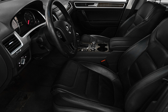 Volkswagen Touareg Business, 2015 года, пробег 335000 км