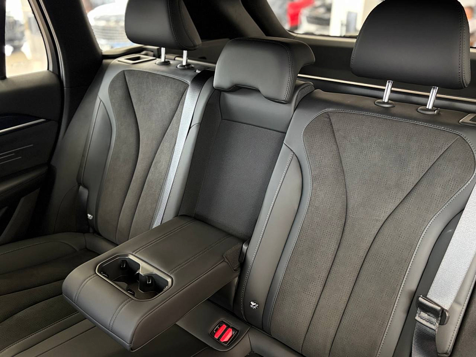 Geely Monjaro Luxury, черный