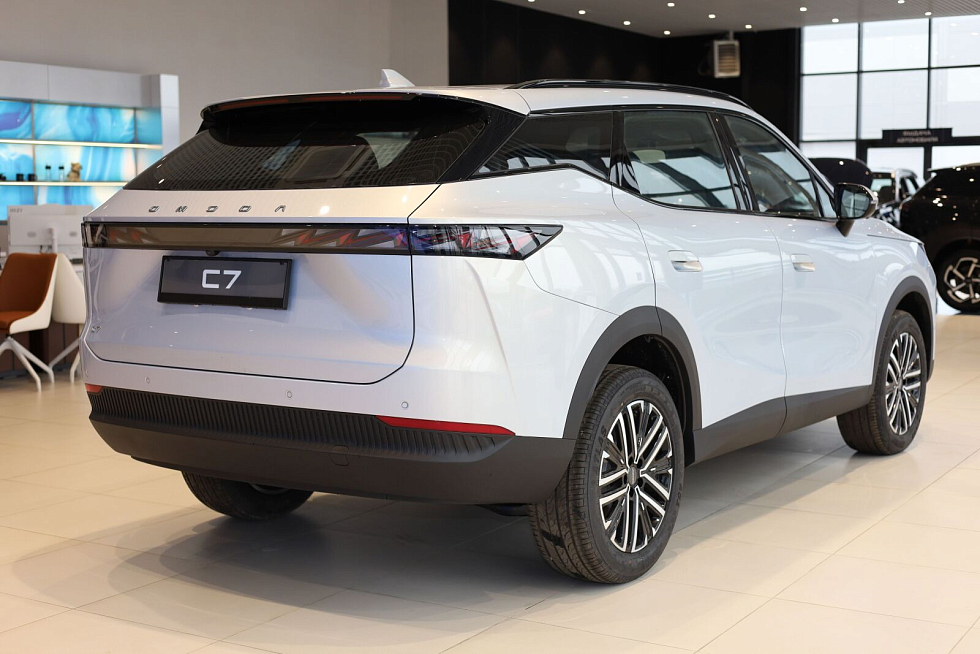 Omoda C7 Supreme, серебряный