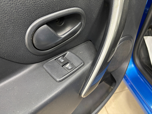 Renault Sandero, 2015 года, пробег 126597 км