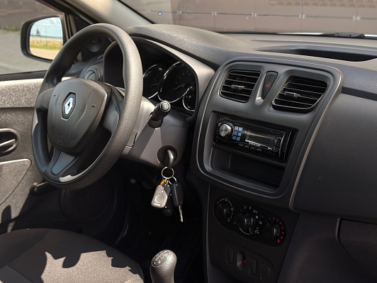 Renault Sandero Access, 2015 года, пробег 110000 км