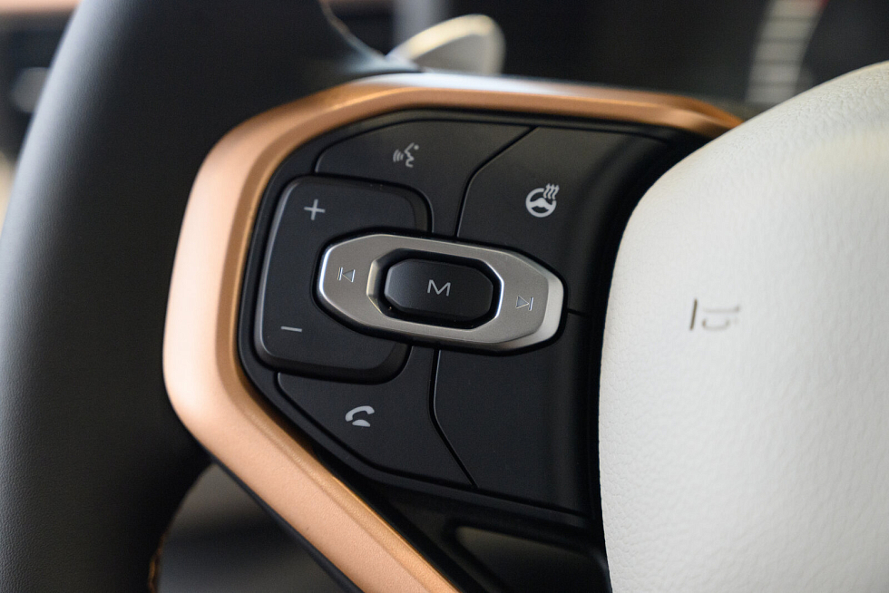 Haval Jolion Техно +, красный
