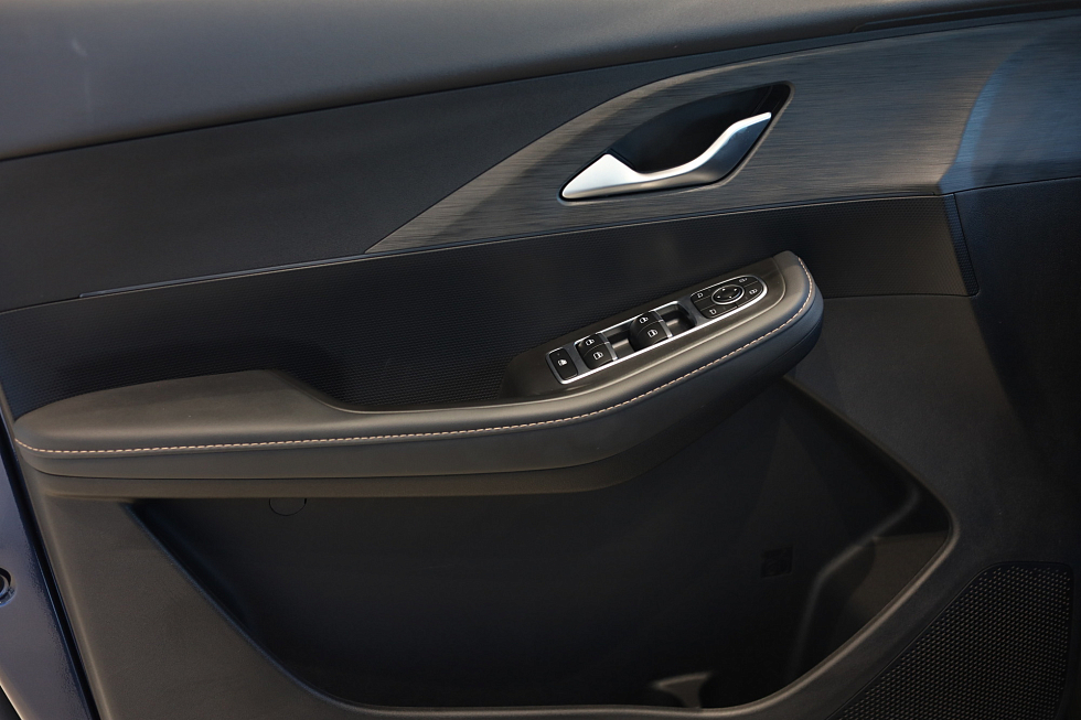 Omoda C5 Актив, черный