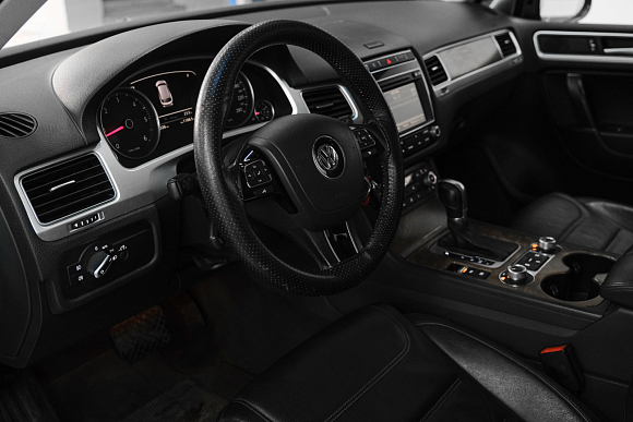 Volkswagen Touareg Business, 2015 года, пробег 335000 км