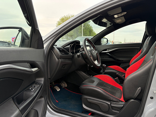 Lada (ВАЗ) Vesta Luxe EnjoY Pro, 2019 года, пробег 106500 км