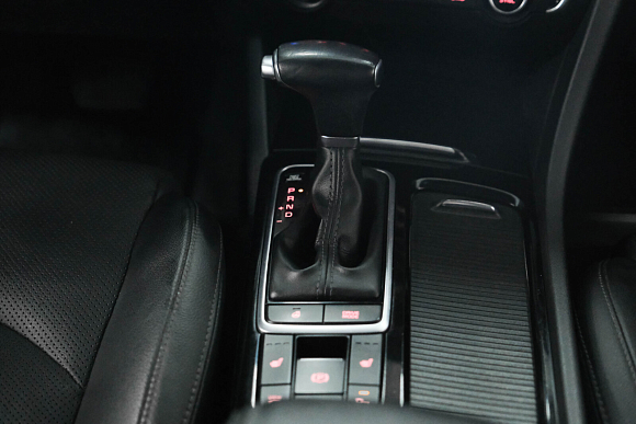 Kia Optima Premium, 2019 года, пробег 178000 км