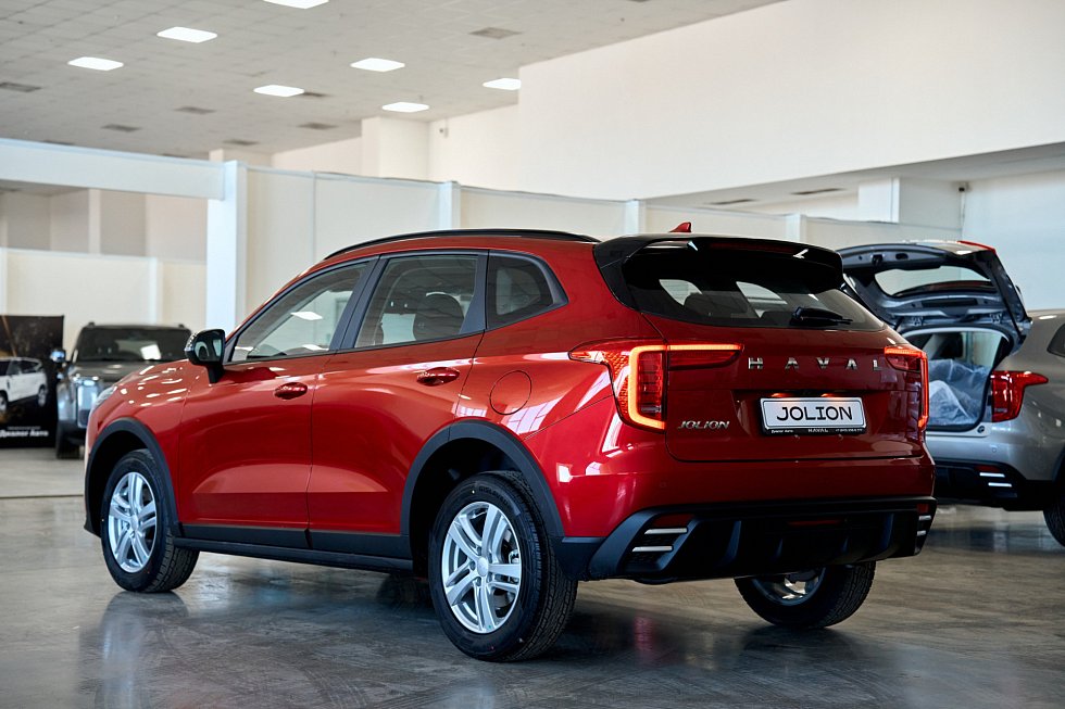Haval Jolion Оптимум, красный
