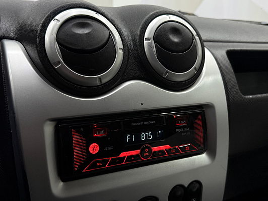 Renault Sandero, 2010 года, пробег 194125 км