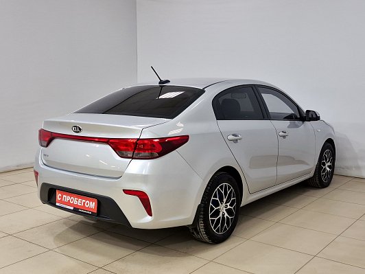 Kia Rio Luxe RED Line, 2017 года, пробег 143070 км