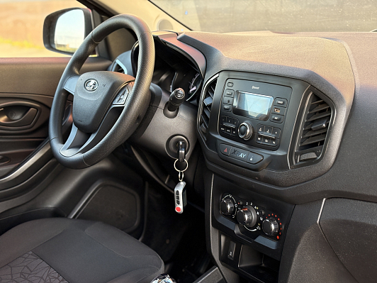 Lada (ВАЗ) XRAY Comfort, 2018 года, пробег 32200 км