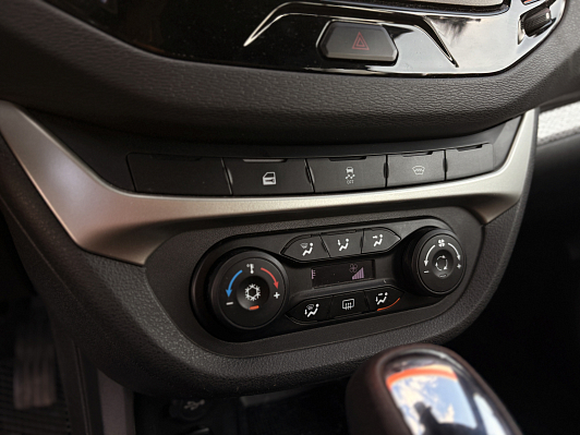 Lada (ВАЗ) Vesta Luxe, 2020 года, пробег 56705 км