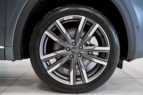 Geely Monjaro Exclusive, серый