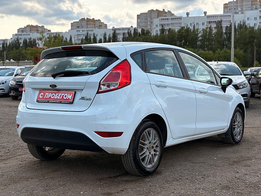 Ford Fiesta Trend, 2016 года, пробег 130290 км