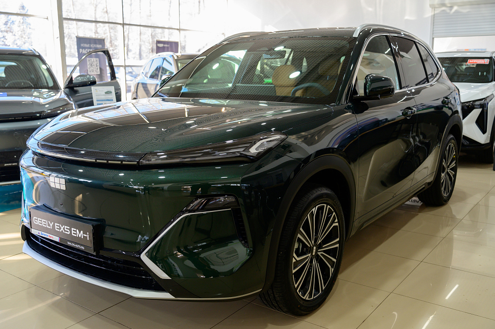 Geely EX5 EM-i Max, зеленый