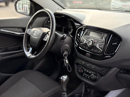 Lada (ВАЗ) Vesta Comfort Winter, 2020 года, пробег 106000 км