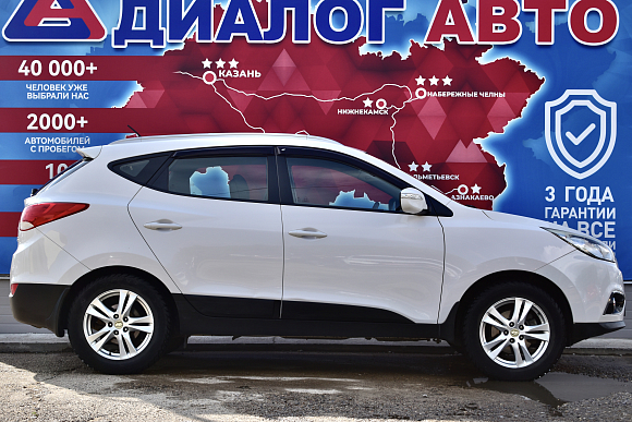 Hyundai ix35 Base, 2012 года, пробег 122000 км