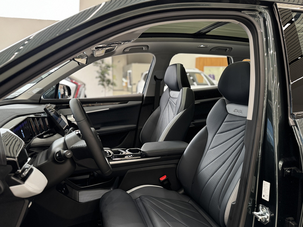 Geely Atlas Флагман, черный