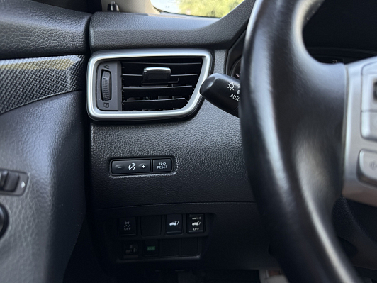 Nissan X-Trail SE, 2017 года, пробег 144645 км