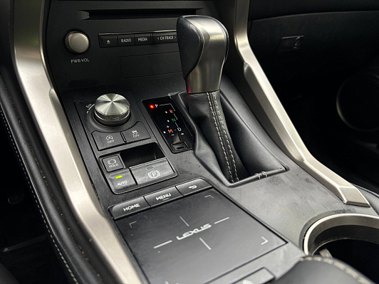Lexus NX Progressive, 2019 года, пробег 153075 км