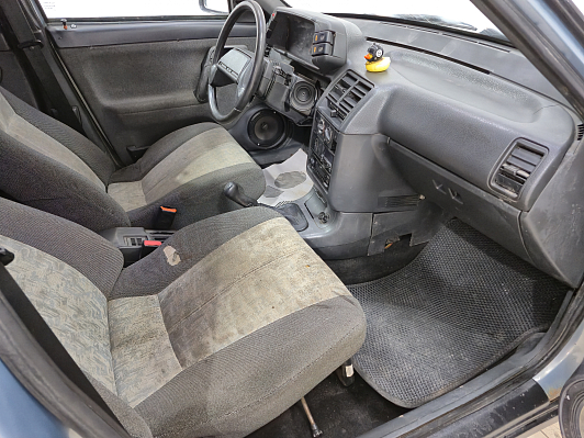 Lada (ВАЗ) 2112, 2004 года, пробег 215100 км