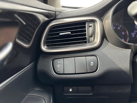 Kia Sorento, 2018 года, пробег 128656 км