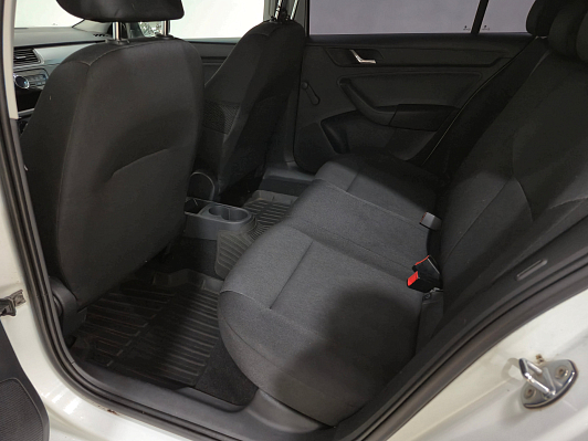 Skoda Rapid Ambition, 2017 года, пробег 115591 км