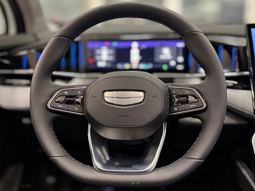 Geely Atlas Luxury, белый