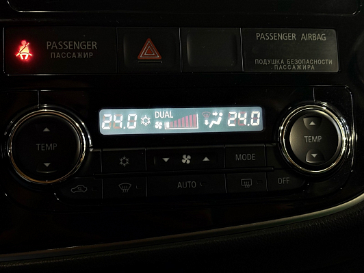 Mitsubishi Outlander Ultimate, 2015 года, пробег 169911 км